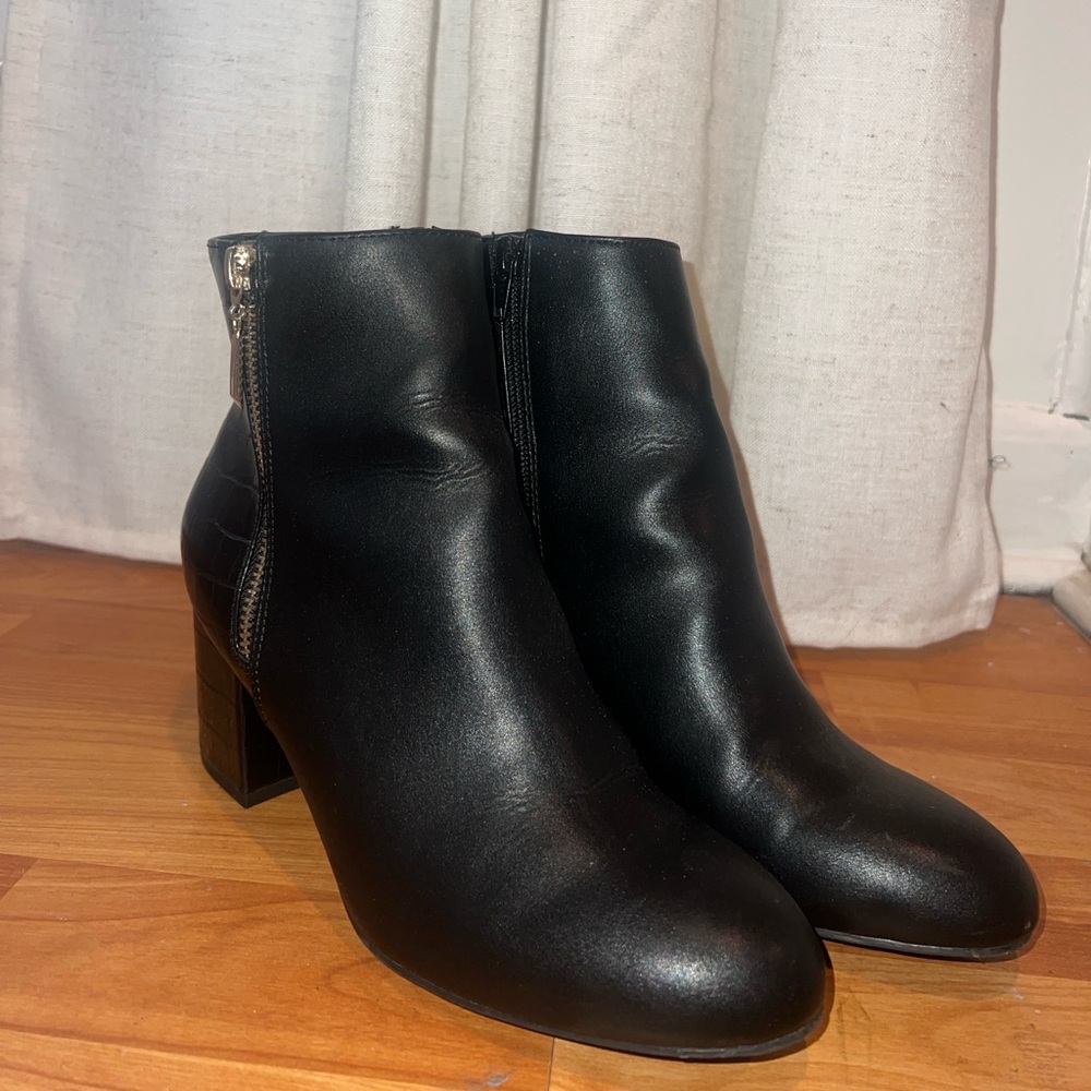 Ann Taylor Black Leather Ankle Booties with Side Zip